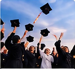 Graduación y celebración de estudiantes